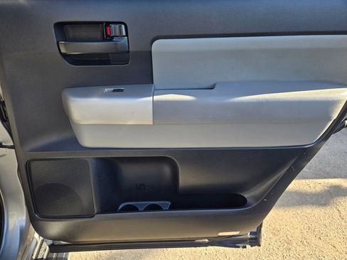 Used 2008 Toyota Sequoia SR5 image 18