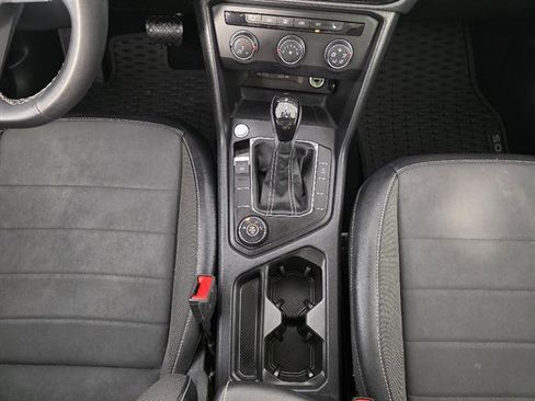 Used 2022 Volkswagen Taos SE image 31