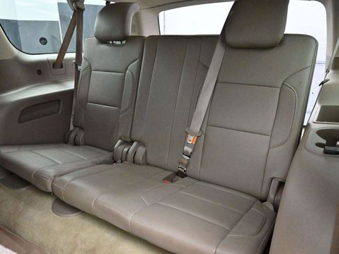 Used 2016 Chevrolet Suburban LT AWD/4WD image 36