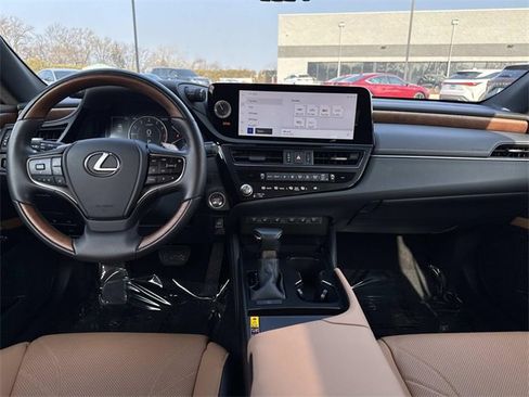 Certified 2025 Lexus ES 350 Luxury image 15