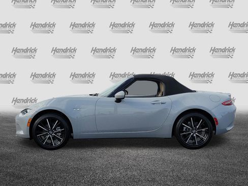 Used 2025 MAZDA MX-5 Miata Grand Touring RWD image 4
