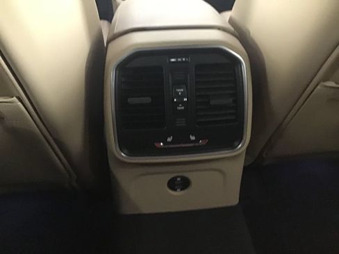 Certified 2026 Porsche Macan AWD/4WD image 25