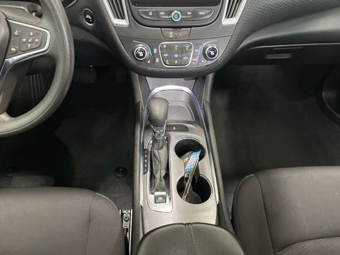 Used 2023 Chevrolet Malibu LT FWD image 11