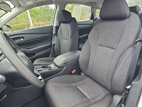Used 2025 Honda Accord SE image 15