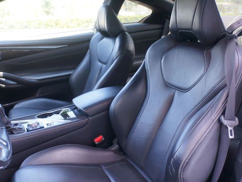 Used 2017 INFINITI Q60 3.0t w/ Premium Plus Package 3.0T AWD/4WD image 22