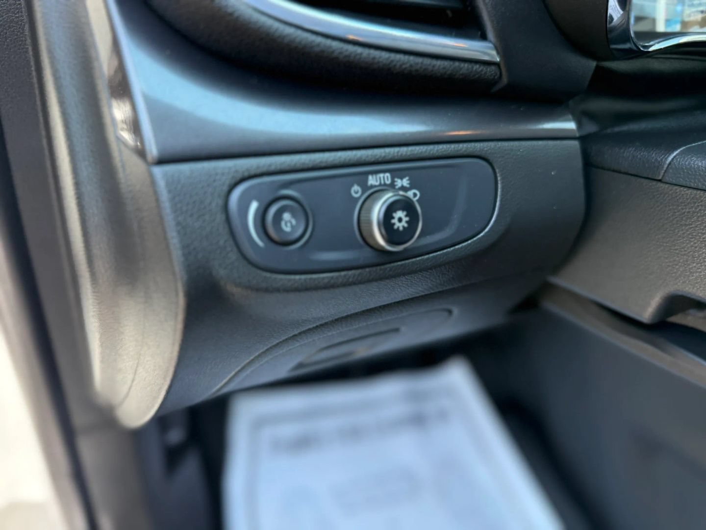 Used 2019 Buick Encore Preferred AWD/4WD image 24