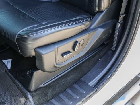 Used 2017 Ford F250 Lariat w/ Chrome Package AWD/4WD image 11