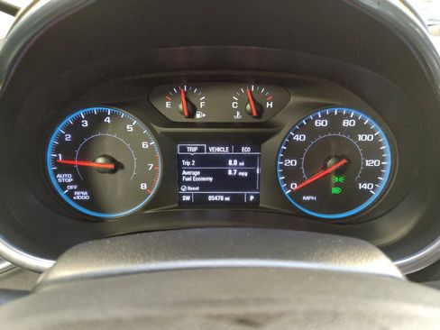 Used 2021 Chevrolet Malibu LT FWD image 23