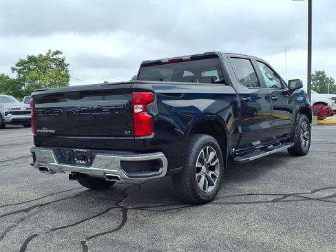 Used 2022 Chevrolet Silverado 1500 LT AWD/4WD image 18