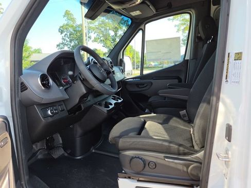 New 2026 Mercedes-Benz Sprinter 2500 image 22