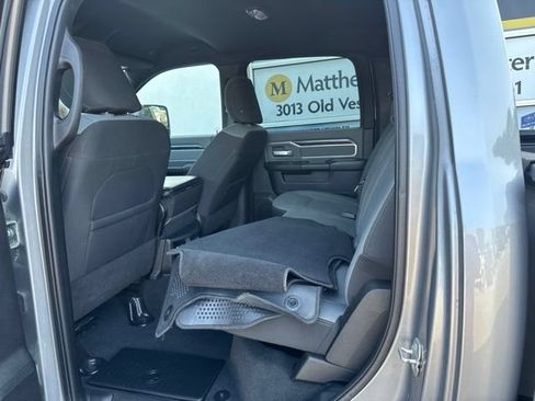Used 2023 RAM 2500 Big Horn w/ Level 1 Equipment Group AWD/4WD image 17