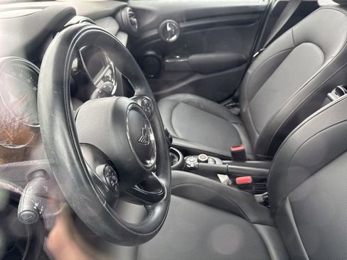 Used 2020 MINI Cooper 4-Door Hardtop image 10