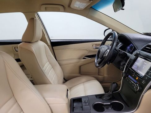 Used 2016 Toyota Camry XLE image 21