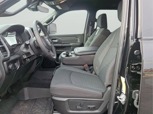 New 2025 RAM 2500 Big Horn image 10