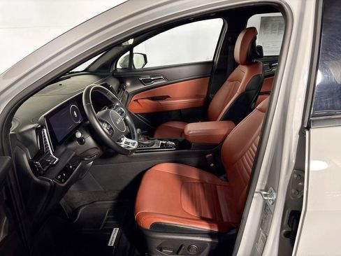 Used 2023 Kia Sportage SX image 11