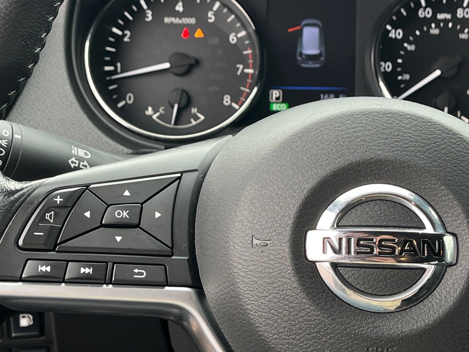 Used 2020 Nissan Rogue S w/ Special Edition Package FWD image 19