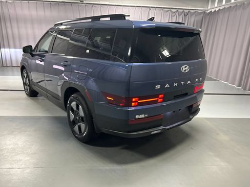 Used 2026 Hyundai Santa Fe SEL FWD image 5