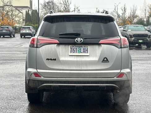 Used 2018 Toyota RAV4 Adventure image 4