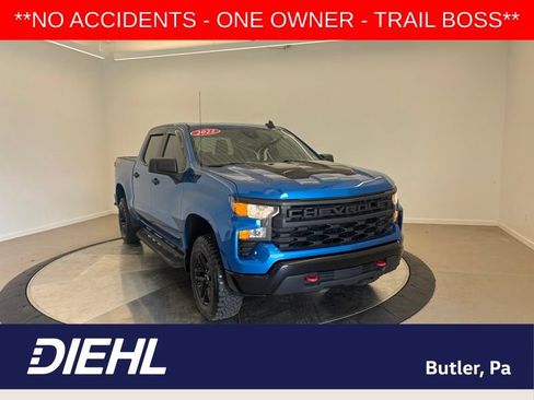 Used 2022 Chevrolet Silverado 1500 Custom Trail Boss w/ LPO, Dark Essentials Package AWD/4WD image 1