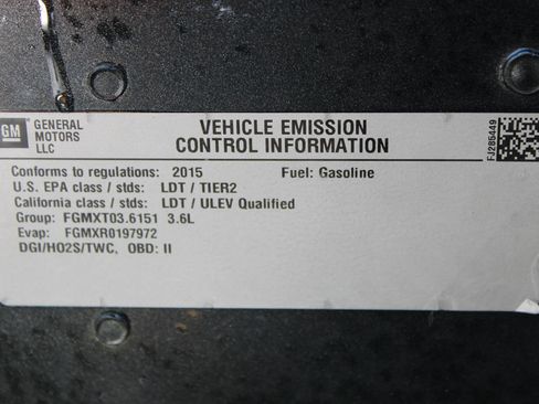 Used 2015 GMC Acadia SLE FWD image 32