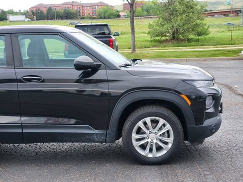 Used 2021 Chevrolet TrailBlazer LS AWD/4WD image 8