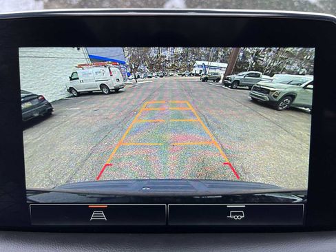 Certified 2023 GMC Yukon SLT image 16