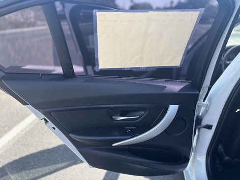 Used 2017 BMW 320i Sedan image 15