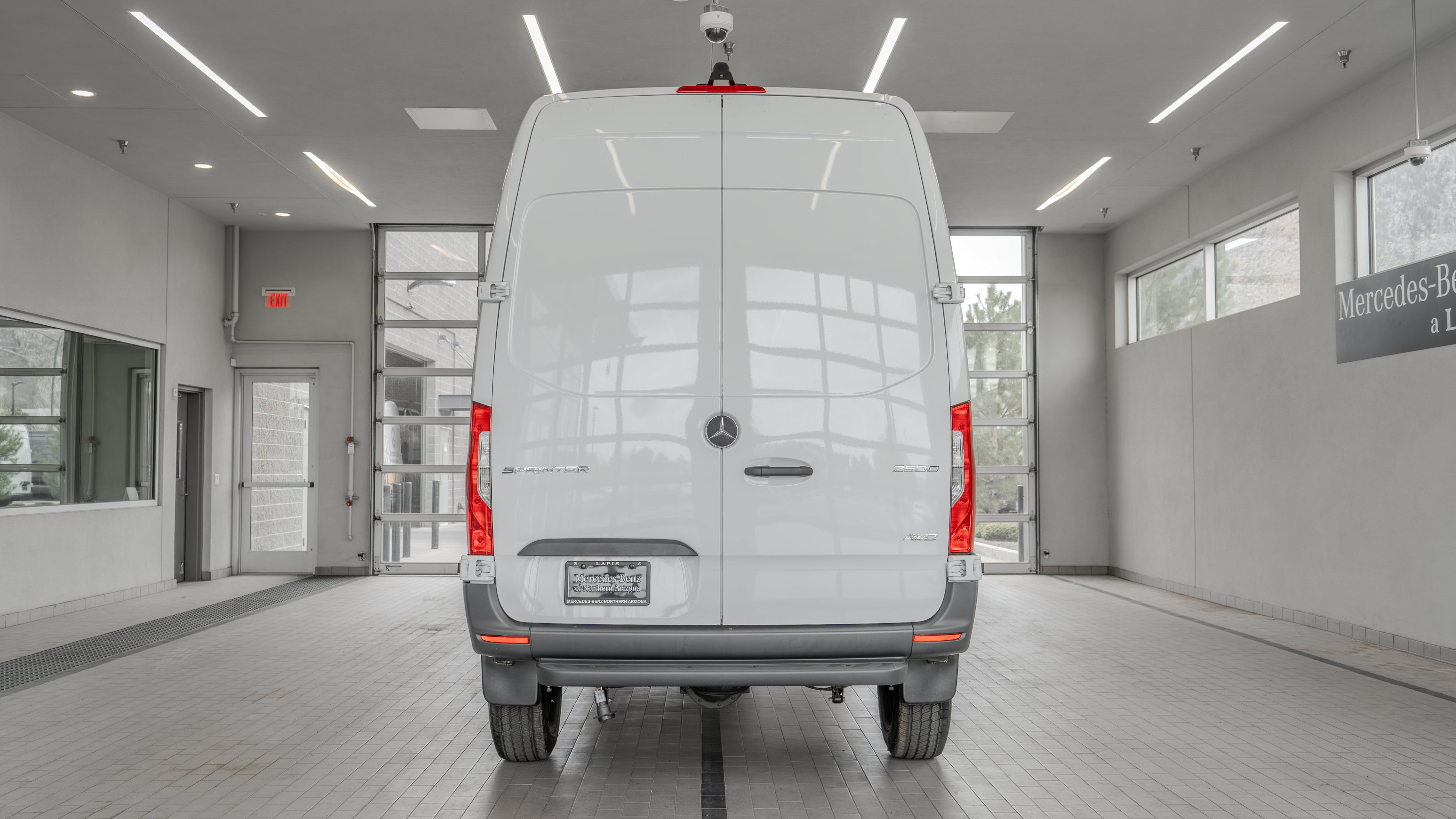 Used 2025 Mercedes-Benz Sprinter 2500 image 13