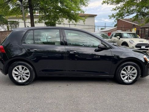 Used 2016 Volkswagen Golf S FWD image 8