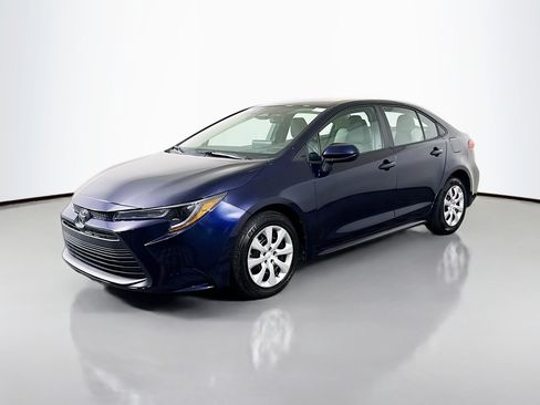 Used 2024 Toyota Corolla LE image 4