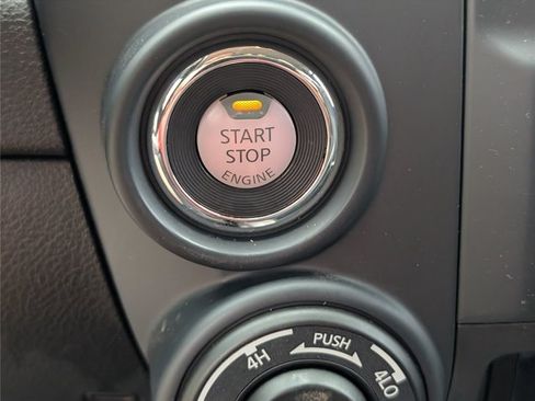 Used 2024 Nissan Titan SV w/ SV Convenience Package AWD/4WD image 61