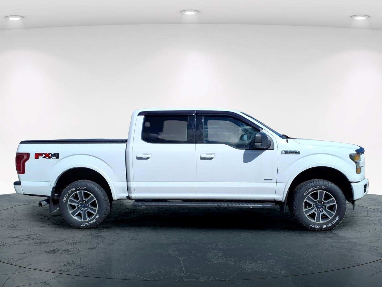 Used 2017 Ford F150 XLT w/ Equipment Group 302A Luxury AWD/4WD image 2