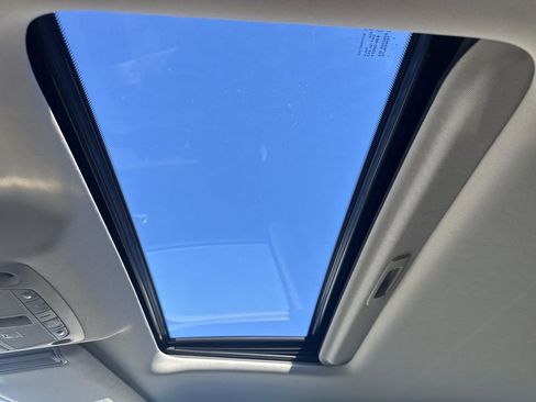 Used 2019 Nissan Armada SL w/ Premium Package image 19