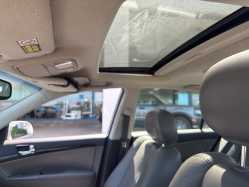Used 2009 Hyundai Sonata Limited FWD image 13