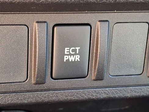 Used 2019 Toyota Tacoma TRD Off-Road RWD image 24