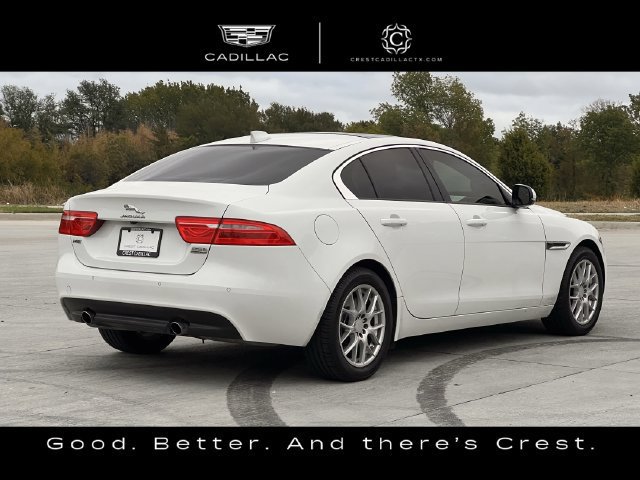Used 2018 Jaguar XE Premium AWD/4WD image 3