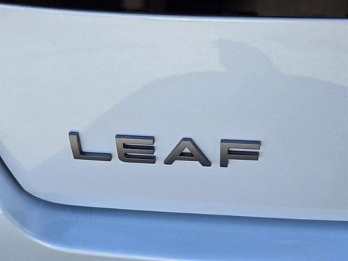 New 2026 Nissan Leaf Platinum+ image 18