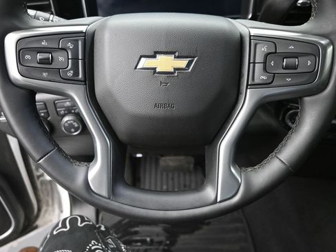 Used 2025 Chevrolet Silverado 1500 LT w/ Leather Package AWD/4WD image 17