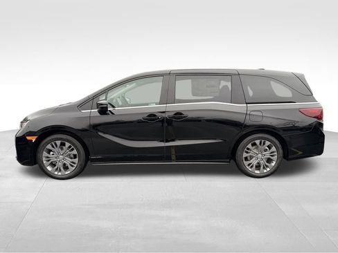 Used 2026 Honda Odyssey Touring image 9