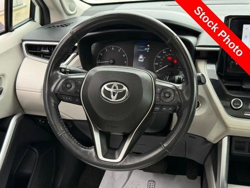 Used 2023 Toyota Corolla Cross LE w/ Moonroof Package AWD/4WD image 13
