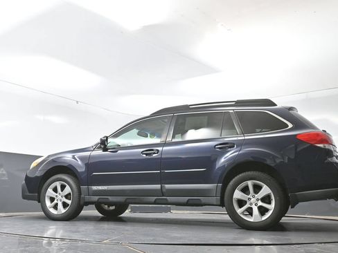Used 2013 Subaru Outback 2.5i Premium AWD/4WD image 52