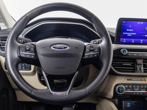 Used 2022 Ford Escape SE w/ Convenience Package image 30