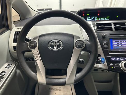 Used 2012 Toyota Prius V Three FWD image 18