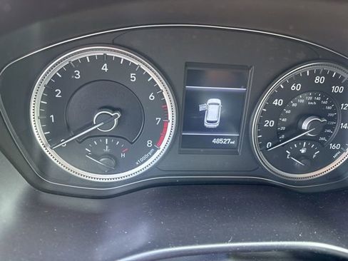 Used 2019 Hyundai Santa Fe SE w/ Cargo Package AWD/4WD image 11