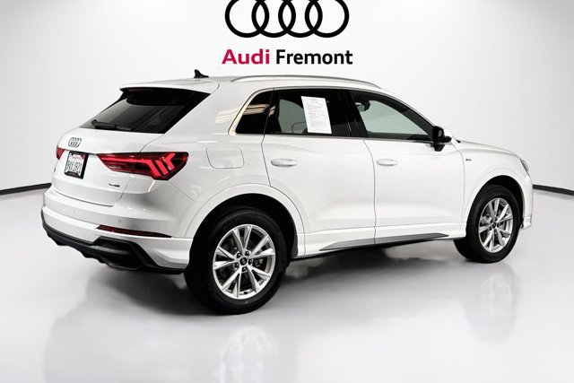 Used 2025 Audi Q3 2.0T Premium w/ Convenience Package AWD/4WD image 5