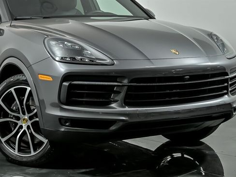Used 2021 Porsche Cayenne Coupe AWD/4WD image 2