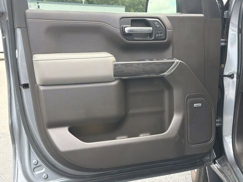 Used 2019 Chevrolet Silverado 1500 LTZ w/ LTZ Premium Package RWD image 15
