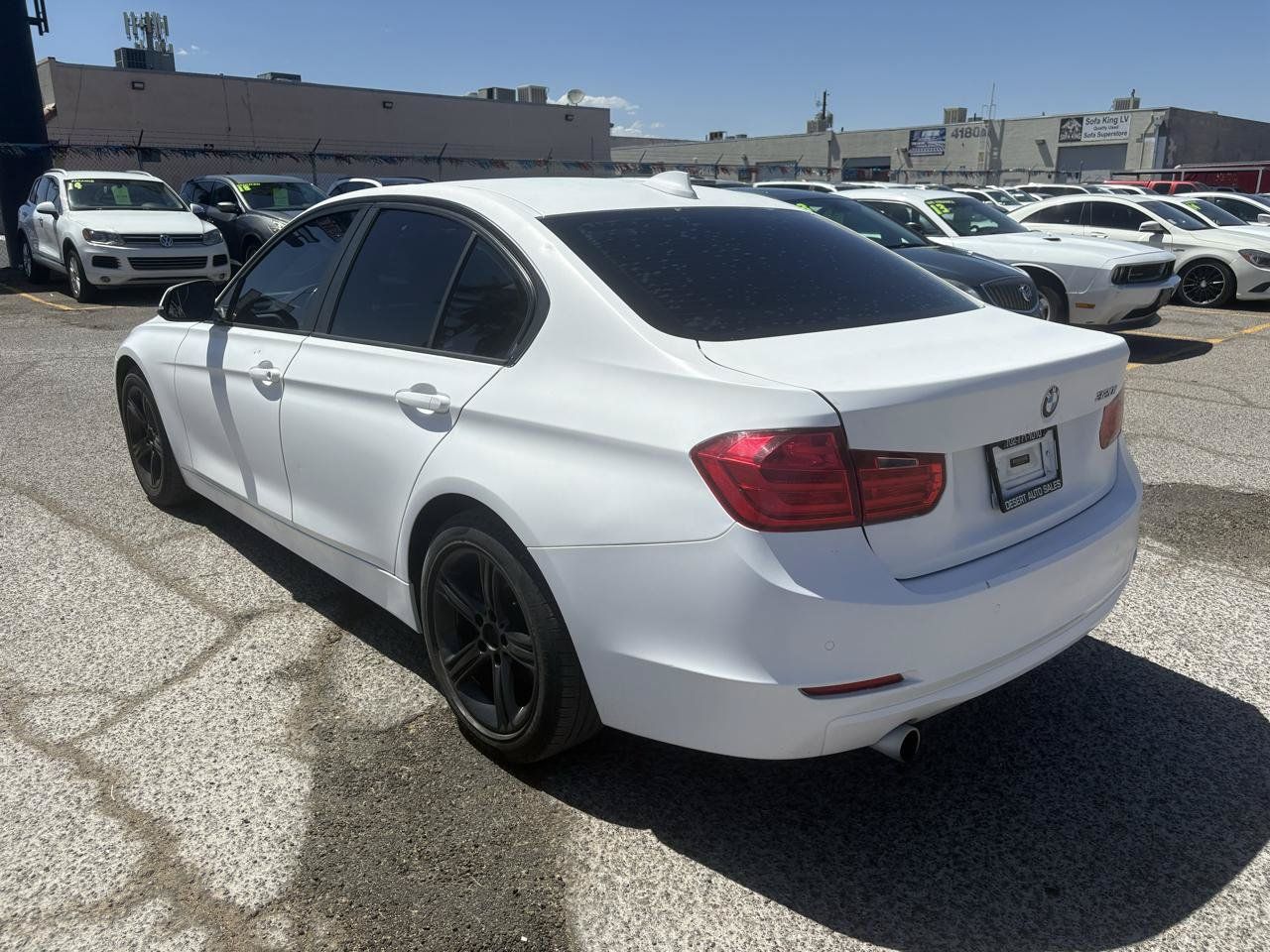 Used 2014 BMW 320i Sedan RWD image 5