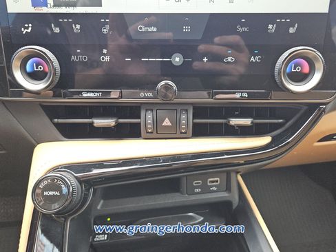 Used 2025 Lexus NX 350h AWD w/ Cold Area Package image 17