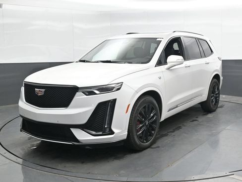 Used 2023 Cadillac XT6 Sport AWD/4WD image 6